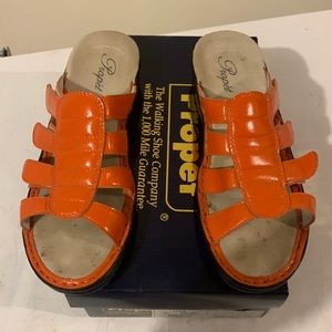 Size 7 Propet Velcro side strapped sandals